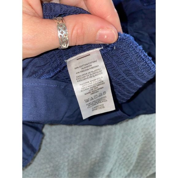 Ann Taylor NWT Scalloped Ruffle Wrap Top Navy Blue Blouse Sz Medium, MSRP $85 - Picture 5 of 10